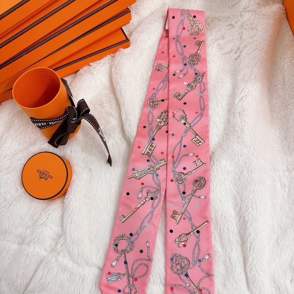HERMES🍊 Twilly - Les Cles a Pois - pink